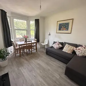 Apartment Modern 2 Bedroom Flat, Se6, Catford